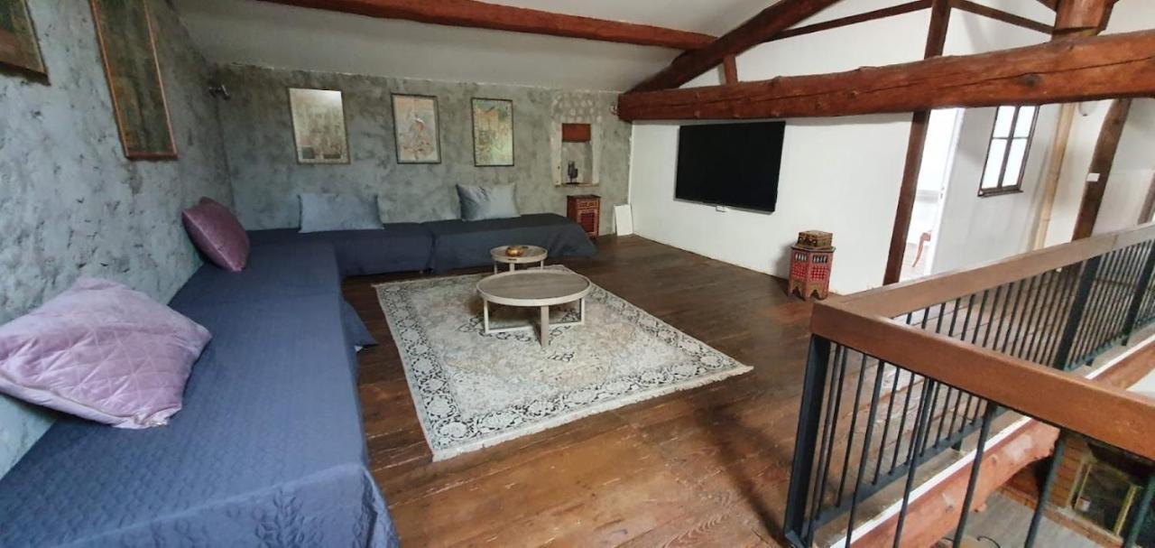Gite de 420 metres carres dans château l'ange au violon jusqu'à 13 couchages Conques-sur-Orbiel Extérieur photo