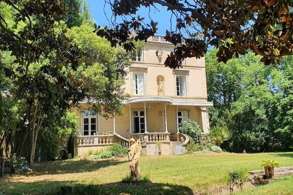 Gite de 420 metres carres dans château l'ange au violon jusqu'à 13 couchages Conques-sur-Orbiel Extérieur photo